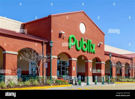 Publix supermarket grocery store hi-res stock photography and images