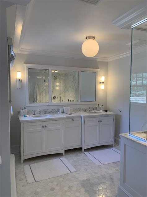 Classic Double Vanity For Master Bath With Triple Mirror With Beveled Mirror Cornor Post