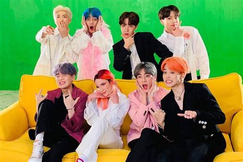 It was released on april 12, 2019, serves as the title track and appears as the second track in their sixth mini album map of the soul: F5 - Música - Grupo de K-Pop BTS e Halsey lançam clipe de ...