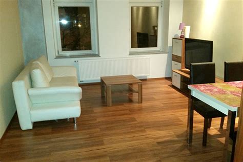Eine schöne renovierte 3 raum wohnung in einem restaurierten altbau. Moeblierte Wohnung in Leipzig buchen | Wohnungen in ...