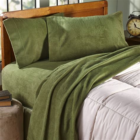 Queen Fleece Bedding Sheet Set With Matching Pillow Cases 4 Pieces