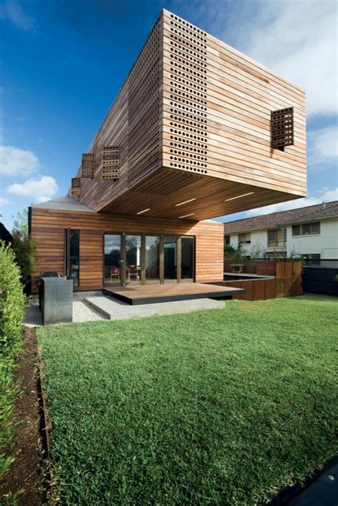 Beautiful And Modern Cantilevered House From All Over The World