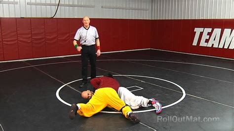 Wrestling Mat Offensive Drills How To Wrestle Rolloutmat Youtube