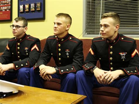 Marines In Dress Blues Thwart Suspected Phone Thieves