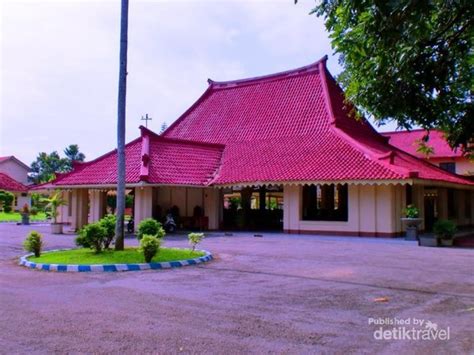 Istana Istana Keren Di Nusantara