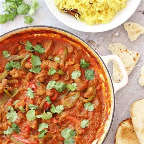 No idea what his friends would eat, but i cooked it anyway. Easy Lamb Jalfrezi | Recipe | Curry recipes, Lamb recipes ...