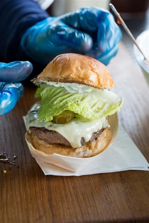 Cheeseburger In Bread Bun Stock Image Image Of Lettuce 19839583