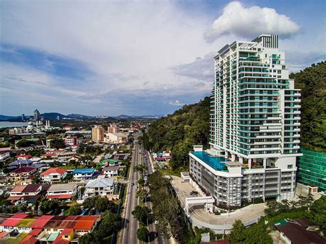 The capital of the state of sabah located on the island of borneo , this malaysian city is a growing resort destination due to its proximity to tropical islands, lush rainforests and mount kinabalu. The Bay Residences | KOTA KINABALU | ??m | 28fl ...