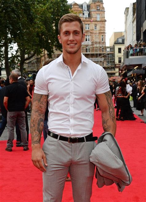 Hey Let S All Look At Pictures Of This Random U K Reality Tv Star S