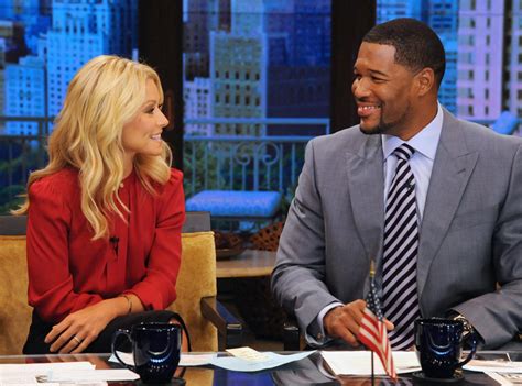 Welcome Back Kelly Ripa Why The Live With Kelly And Michael Drama Is