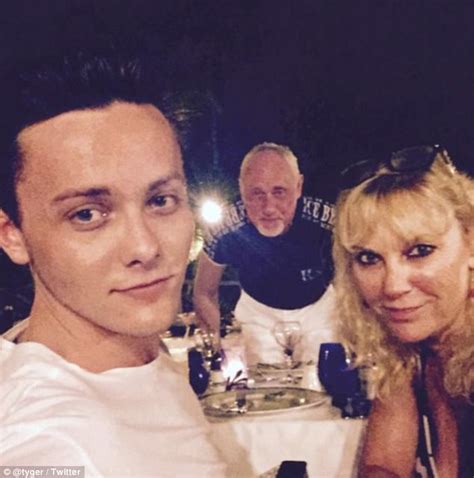 Outnumbered Star Tyger Drew Honeys Dad Has Bladder Cancer