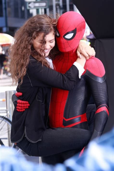 Larry Belmont Tun Kleid Zendaya Spiderman Character Kollege Ausrotten Sofort