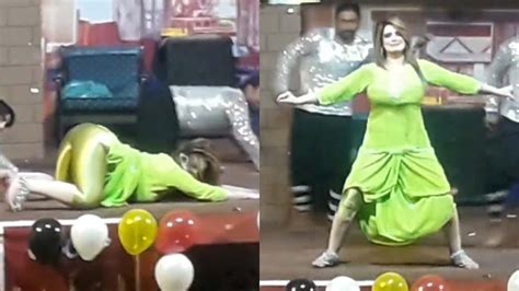 Beauty Queen Khubsurt Kaif New Latest Dancing Boobs Mujra 2022 Hik Wari Mil Dhola Youtube