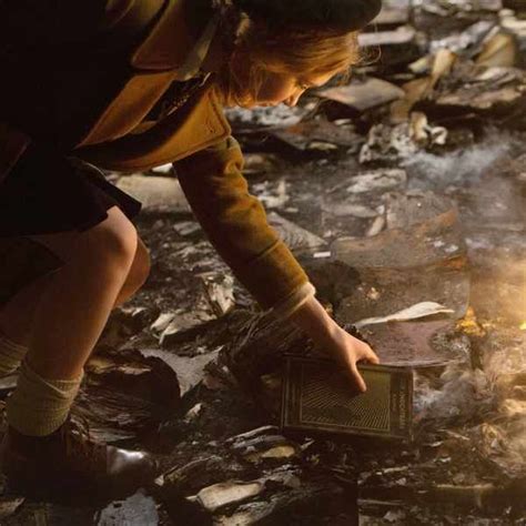 Freeview Film Of The Day The Book Thief The Book Thief Book Burning