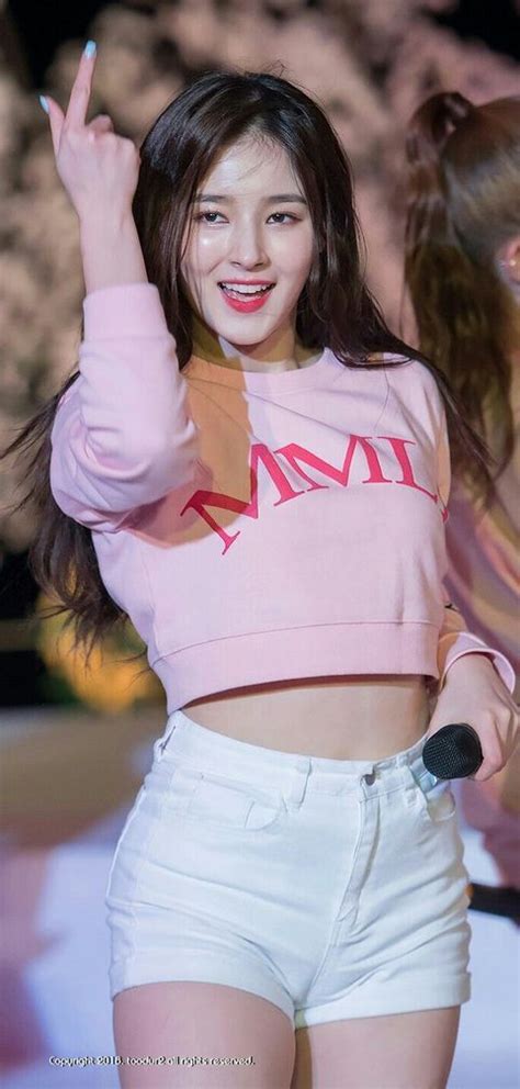 Kpop Nancy Momoland Gostosa