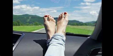 don t put feet on dashboard