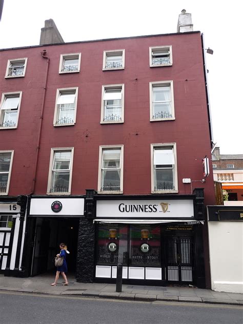 Odonoghues 14 Merrion Row Dublin 2 Dublin Buildings Of Ireland