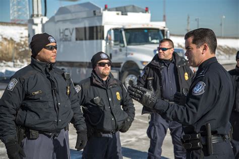 Seeking a custom protection officer poistion with an outstanding career opportunity that will offer a rewarding work environment along with a winning team that will fully utilize management skills. Customs and Border Protection Officer Job Information