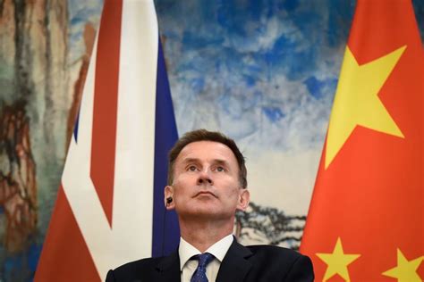 Jeremy Hunt Tells Chinese Officials His Wife Lucia Guo Is Japanese She S Actually Chinese