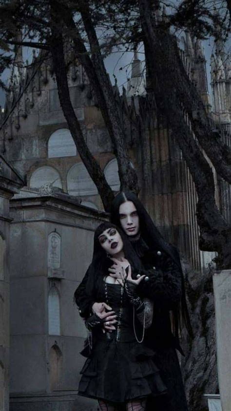 Gothic Aesthetic Couple Aesthetic Cute Emo Couples Rock Emo Grunge Couple Goth Subculture
