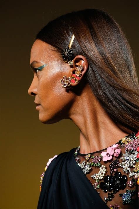 Spring 2019 Runways 7 New Jewelry Trends And How To Wear Them Glamsquad Magazine