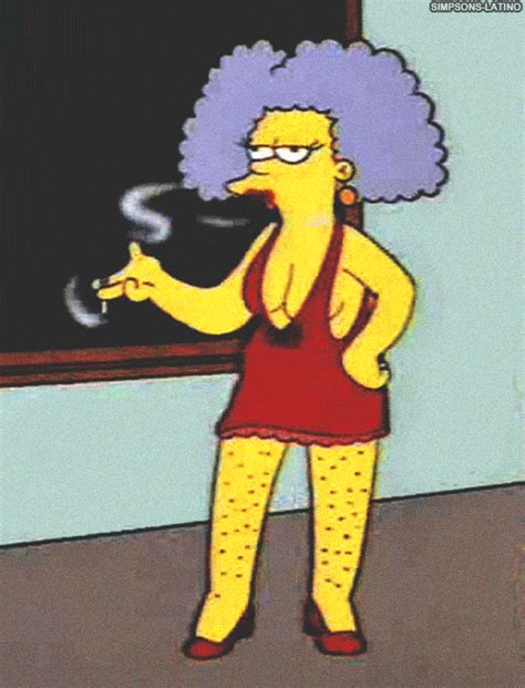 Patty Selma S Find And Share On Giphy