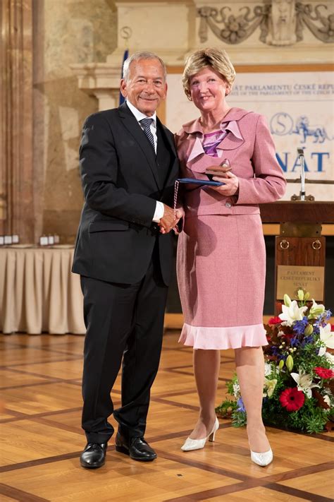 Libuše benešová is on facebook. Senát PČR :27.09.2019 - Předseda Senátu Parlamentu ČR J ...