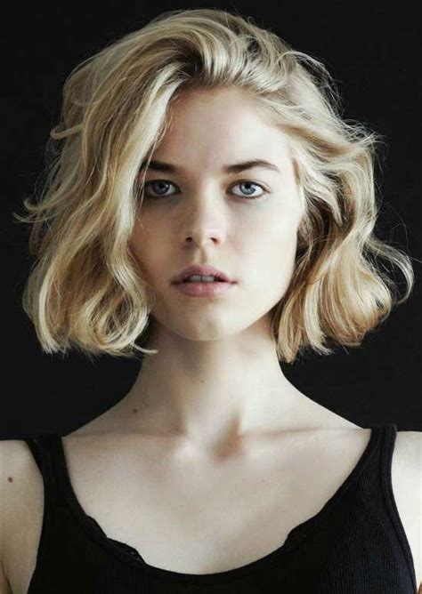 Short hairstyles for women that are on trend in 2021. 10 Stylish Short Wavy Bob Haircuts for Women - Short Bob ...