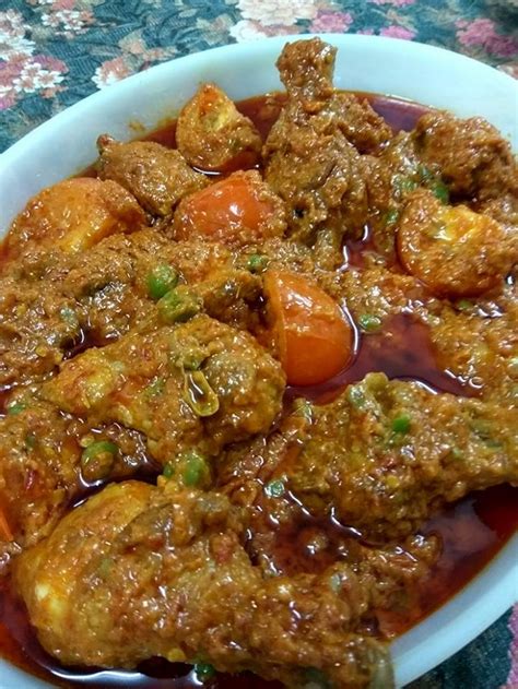 Resepi ini telah dicuba oleh ramai orang dan rata ratanya memberikan feedback yang positif. Resepi Ayam Masak Tomato (Rasa Paling Menarik) - Bidadari.My