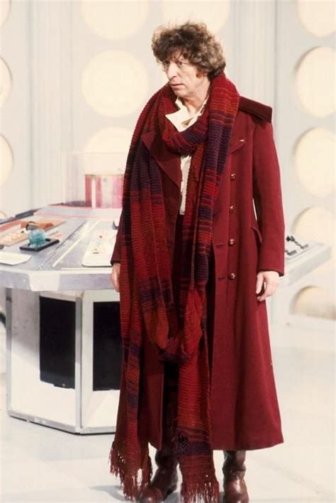 Its The Scarf Doctor Who Classic Doctor Who Doctor Outfit