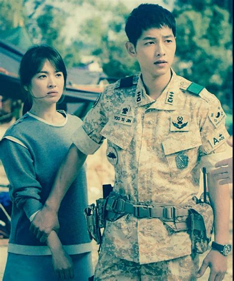 Descendants of the sun is a 2016 south korean drama series directed by lee eung bok. Descendants of the sun | Song joong ki, Decendants of the ...