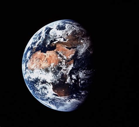 Apollo 11 Image Of The Earth Photograph By Nasascience Photo Library