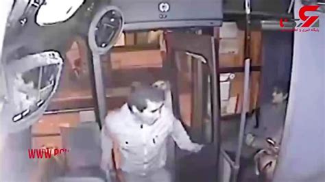 کتک خوردن عجیب دزد جوان به خاطر چنگ زدن به کیف زن توسط راننده اتوبوس