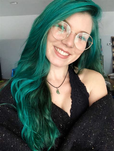 green hair styles you can rock right now kaynuli