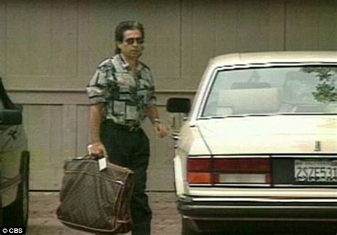 kim kardashian went through oj simpson s louis vuitton bag during murder investigation daily