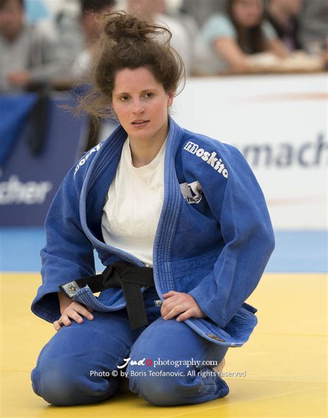 Sendflowers.com has been visited by 10k+ users in the past month Emily Dotzler, Judoka, JudoInside