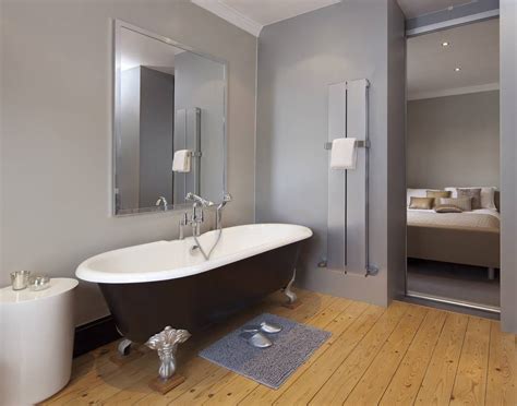 5 Tips For Minimalist Bathroom Interior Design For Small Space