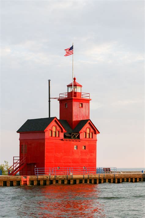 Big Red At Sunset Lighthouse Pictures Lighthouse Places
