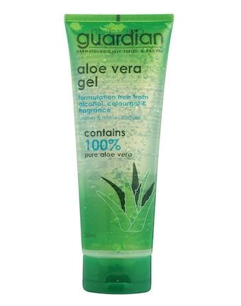 Aplikasikan herborist aloe vera gel pada wajah, tubuh, dan rambut setiap kali diperlukan. Kebaikan Aloe Vera Gel Guardian Pada Wajah