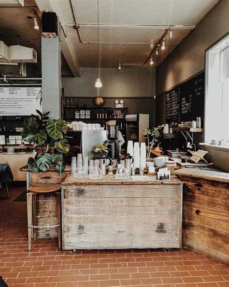 Café Réplika Montreal Coffee Shop Decor Rustic Coffee Shop