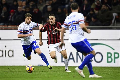 Saat ini, ac milan telah menjalani pertandingan turnamen uji coba pra musim international champions cup, dengan menghadapi manchester united pada tanggal 26 juli. Hasil Liga Italia, AC Milan Dekati Zona Liga Europa