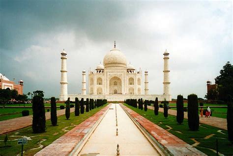 Tourist Sights In Agra India