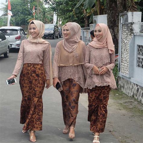 Baju Pengantin Yang Simple Tapi Cantik / 17 Model Baju Pengantin Muslim