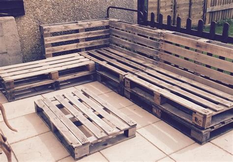 You wouldn't go for purchasing one again! Outdoor Pallet Sectional Sofa | Pallet sectional, Pallet ...