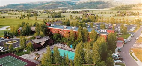 Fly Fishing Packages And Vacations The Lodge Bronze Buffalo Ranch