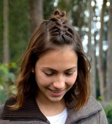 This hairstyle looks so sophisticated, but it's also super easy to do. 13 Year Old Hairstyles Girl - 14+ | Hairstyles | Haircuts
