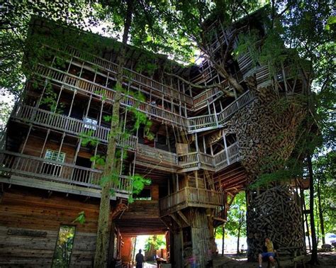 These 32 Tree Houses Are More Whimsical Than Your Wildest Dreams And
