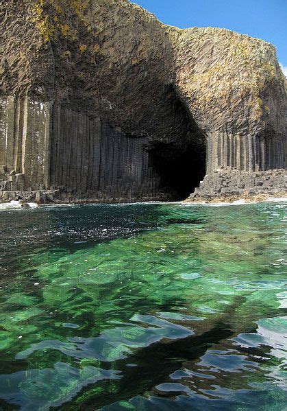 Fingals Cave An Uamh Binn Fingals Cave Places To Go Fingal