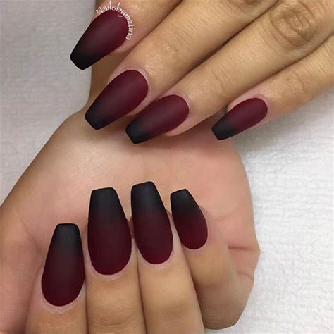 Whether you want a shiny or matte finish, your nail technician will apply a top coat to seal in the polygel and add your preferred finish. 25 Matte Nail Designs You'll Want to Copy this Fall | Gel ...
