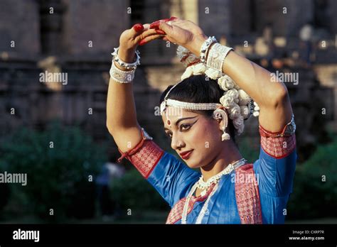Odissi High Resolution Stock Photography And Images Alamy